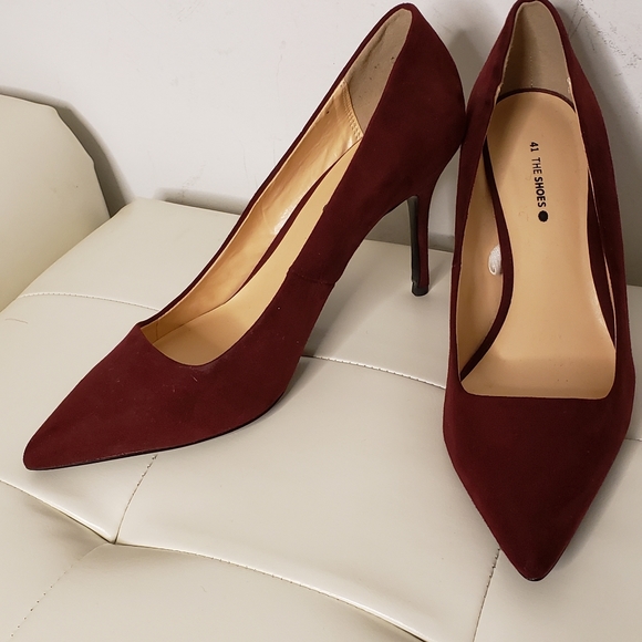 Maroon Heels - Picture 4 of 5